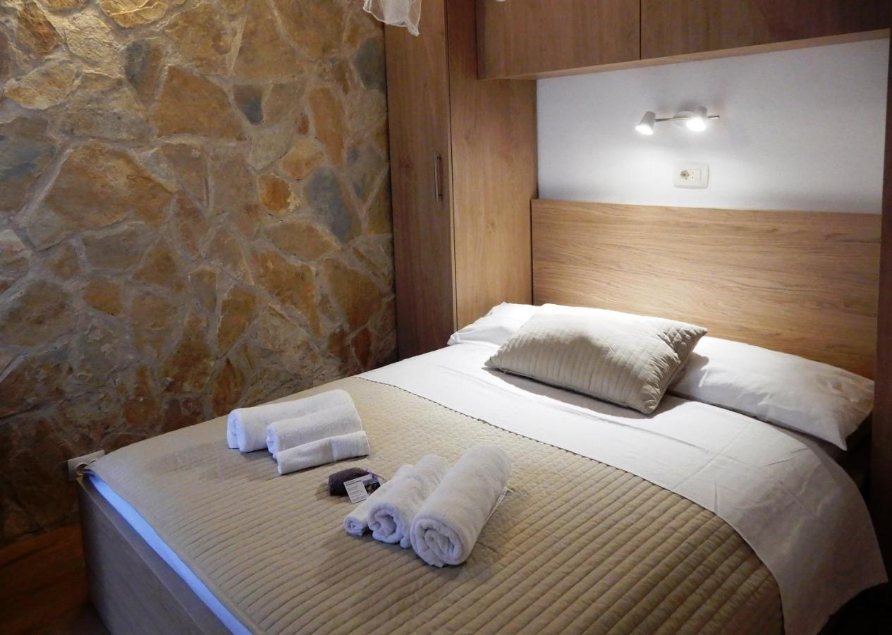 Apartments Infinitas Трогір Екстер'єр фото